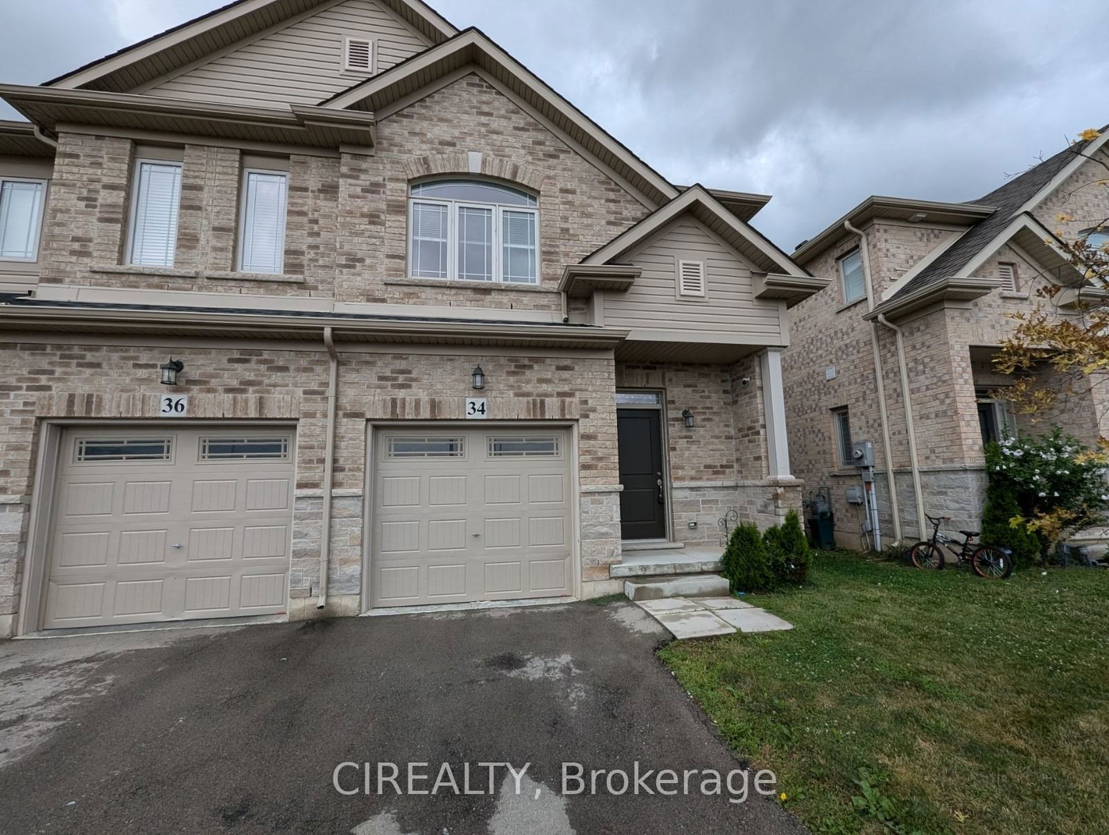 Townhouse for lease at 34 Kingsborough Drive, Hamilton, Rural Glanbrook, L0R 1P0 - MLS: X11974861