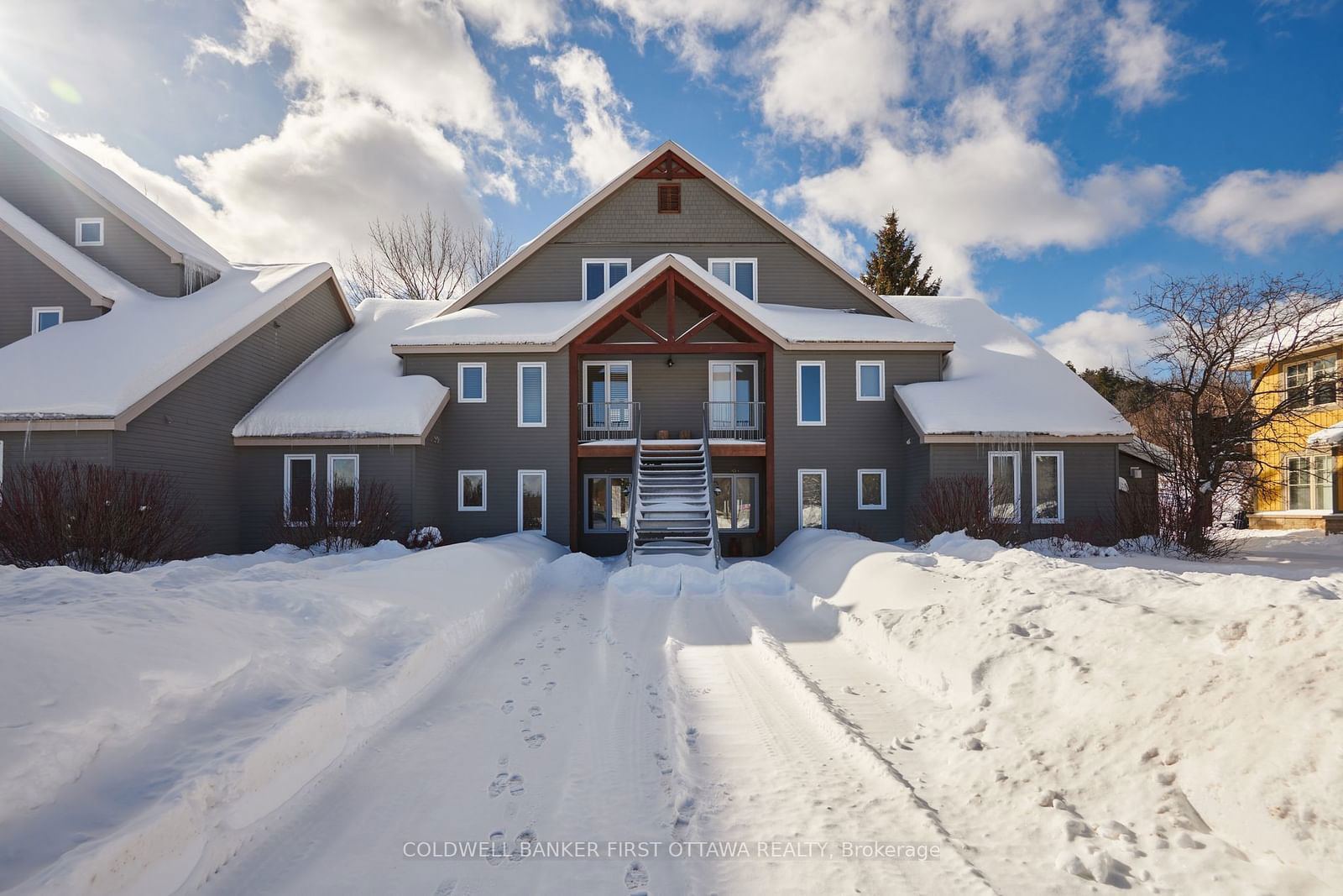 Townhouse for sale at 107-100 Alpine Lane, Greater Madawaska, 542 - Greater Madawaska, K0J 1H0 - MLS: X11974967