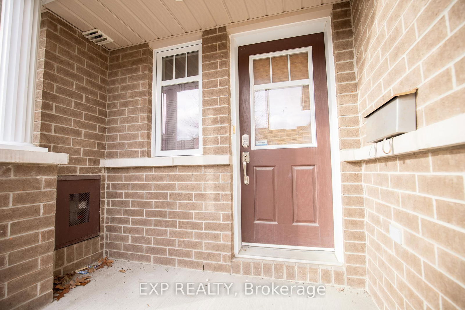 Townhouse for lease at 115 Garrity Crescent, Barrhaven, 7709 - Barrhaven - Strandherd, K2J 3T4 - MLS: X11975096