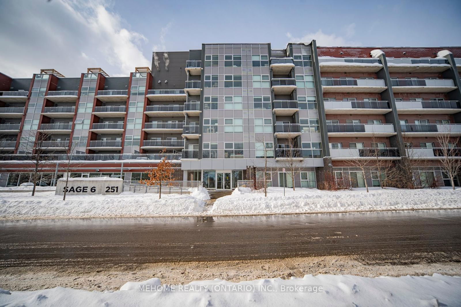 Condo for sale at 108-251 Hemlock Street, Waterloo, N2L 0H2 - MLS: X11975144