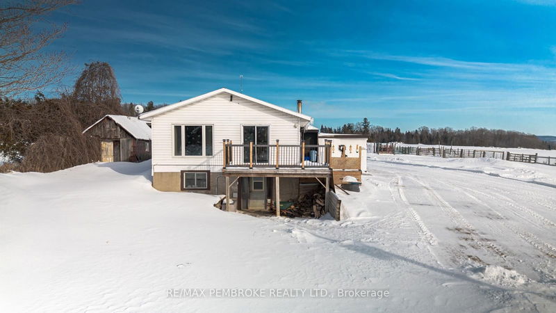 1744 Bromley Line, Westmeath - Whitewater Region image-0-0