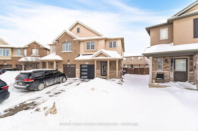 136 Westbank Tr, Hamilton - Stoney Creek Mountain image-0-2