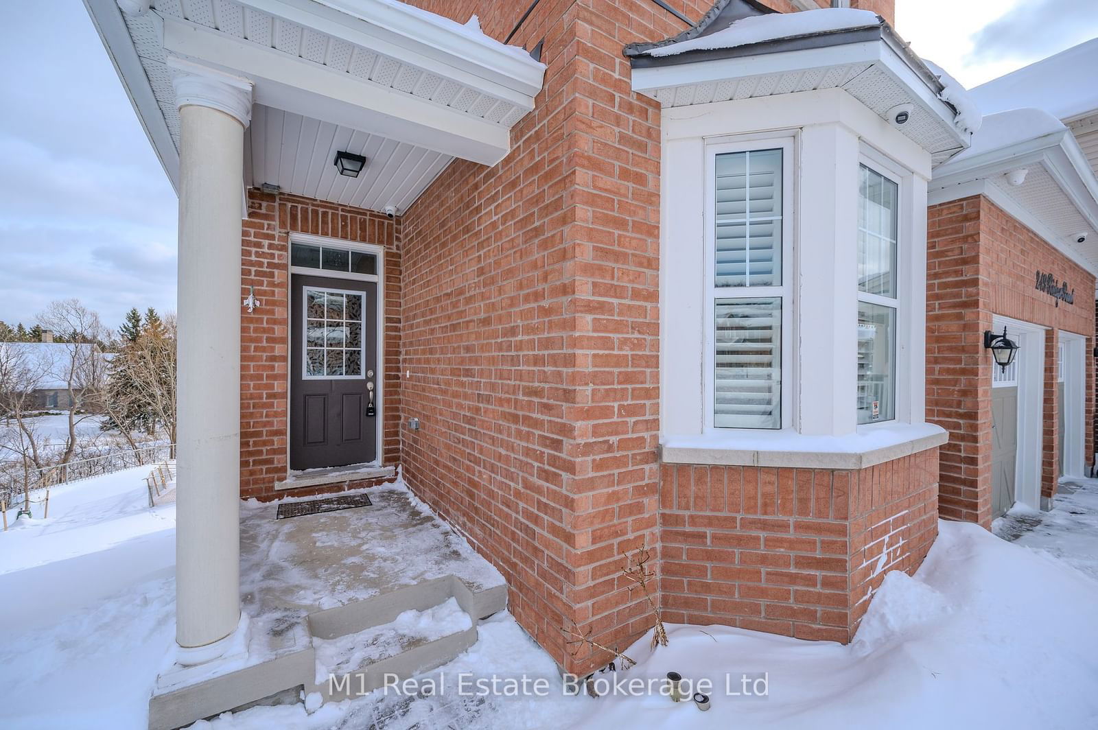 Detached House for sale at 219 Ridge Road, Cambridge, N3E 1A1 - MLS: X11975253