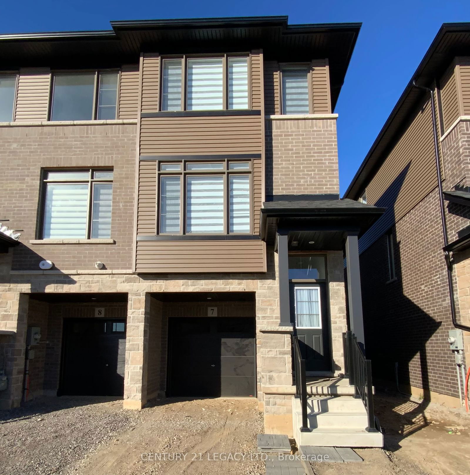 Townhouse for lease at 7-106 Court Drive, Brant, Paris, N3L 0N1 - MLS: X11975345