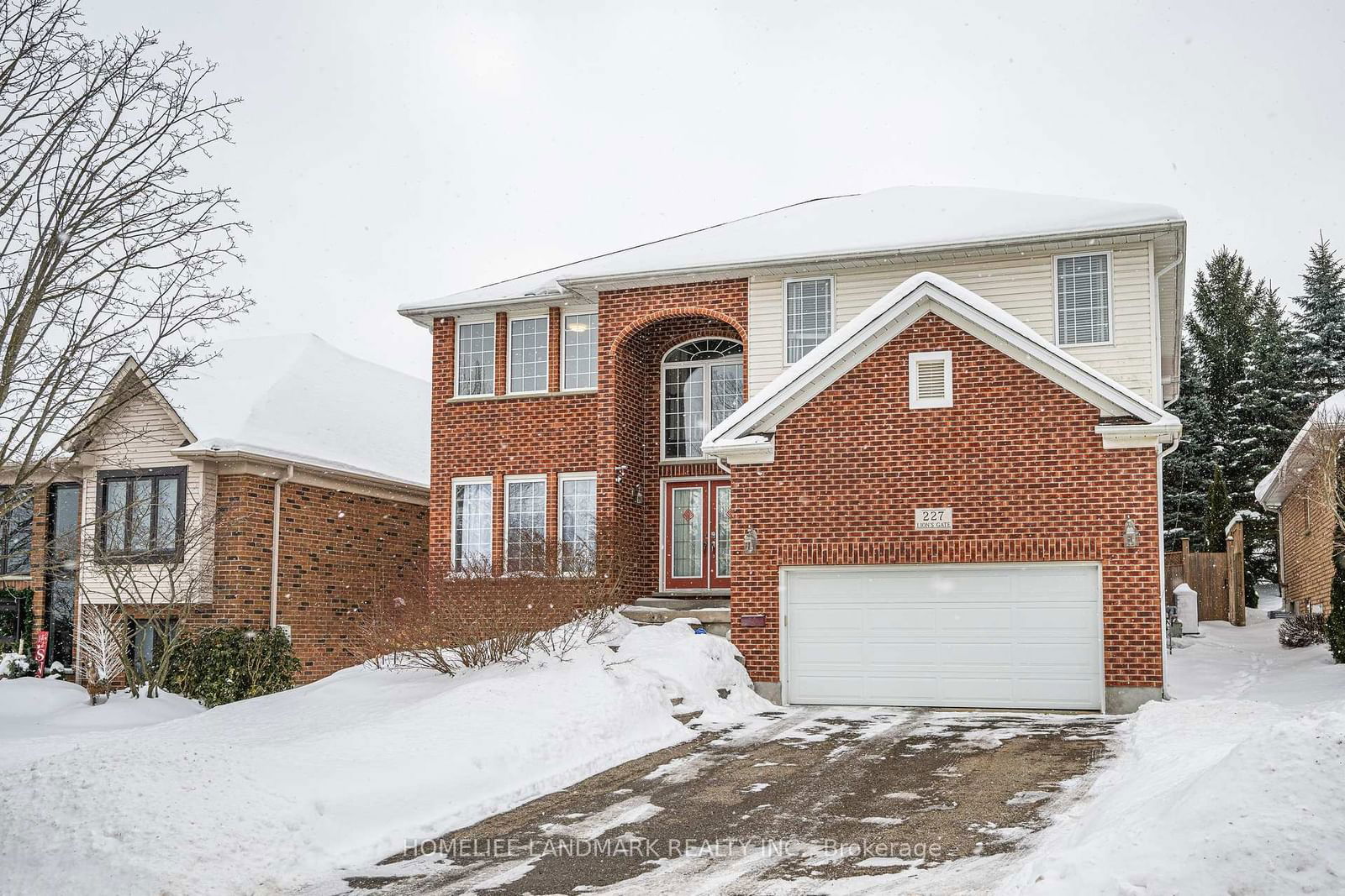 Detached House for sale at 227 The Lions Gate, Waterloo, N2L 6M6 - MLS: X11975376