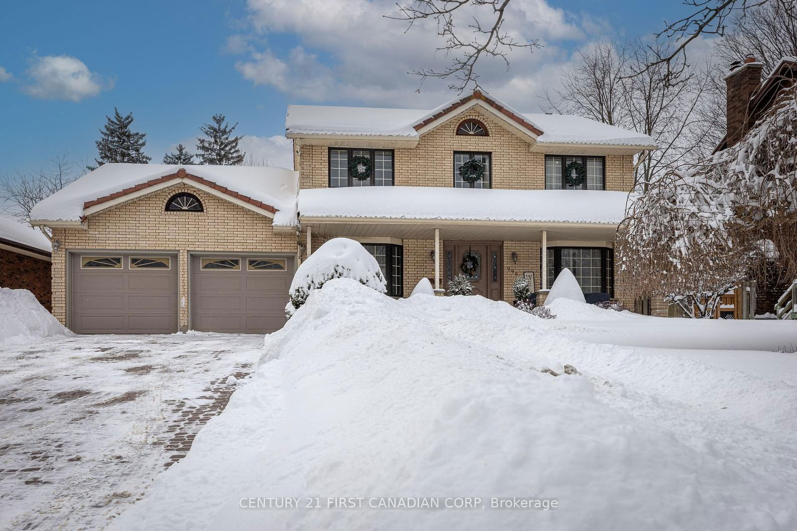 Detached House for sale at 296 Head Street, Strathroy-Caradoc, NE, N7G 3Z2 - MLS: X11975409