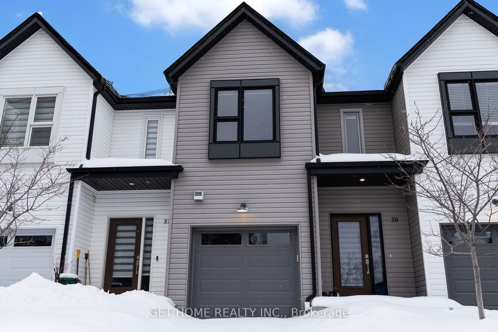 Townhouse for lease at 38-110 Fergus Avenue, Kitchener, N2A 2H2 - MLS: X11975437