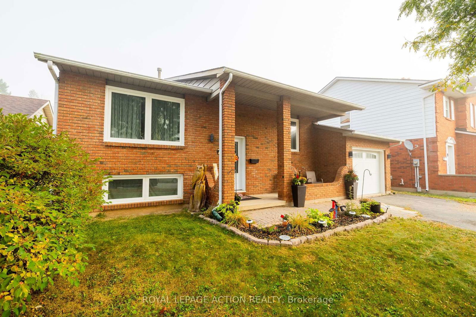 Detached House sold at 7 Fieldgate Drive, Brantford, N3P 1L3 - MLS: X11975647