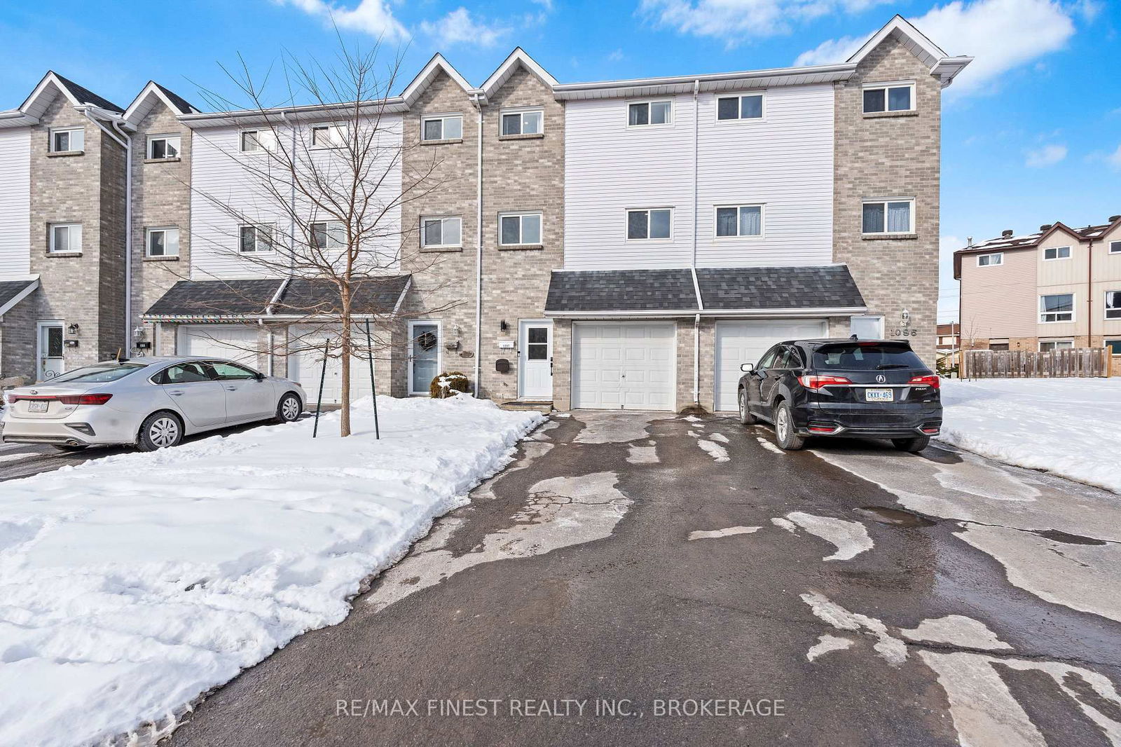 Townhouse sold at 1097 Craig Lane, Kingston, South of Taylor-Kidd Blvd, K7M 7W6 - MLS: X11976032