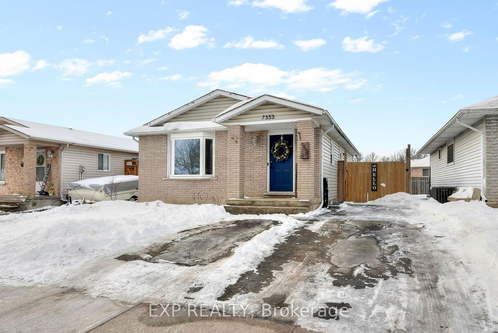 Detached House for sale at 7353 Alex Avenue, Niagara Falls, 220 - Oldfield, L2G 7V4 - MLS: X11976319