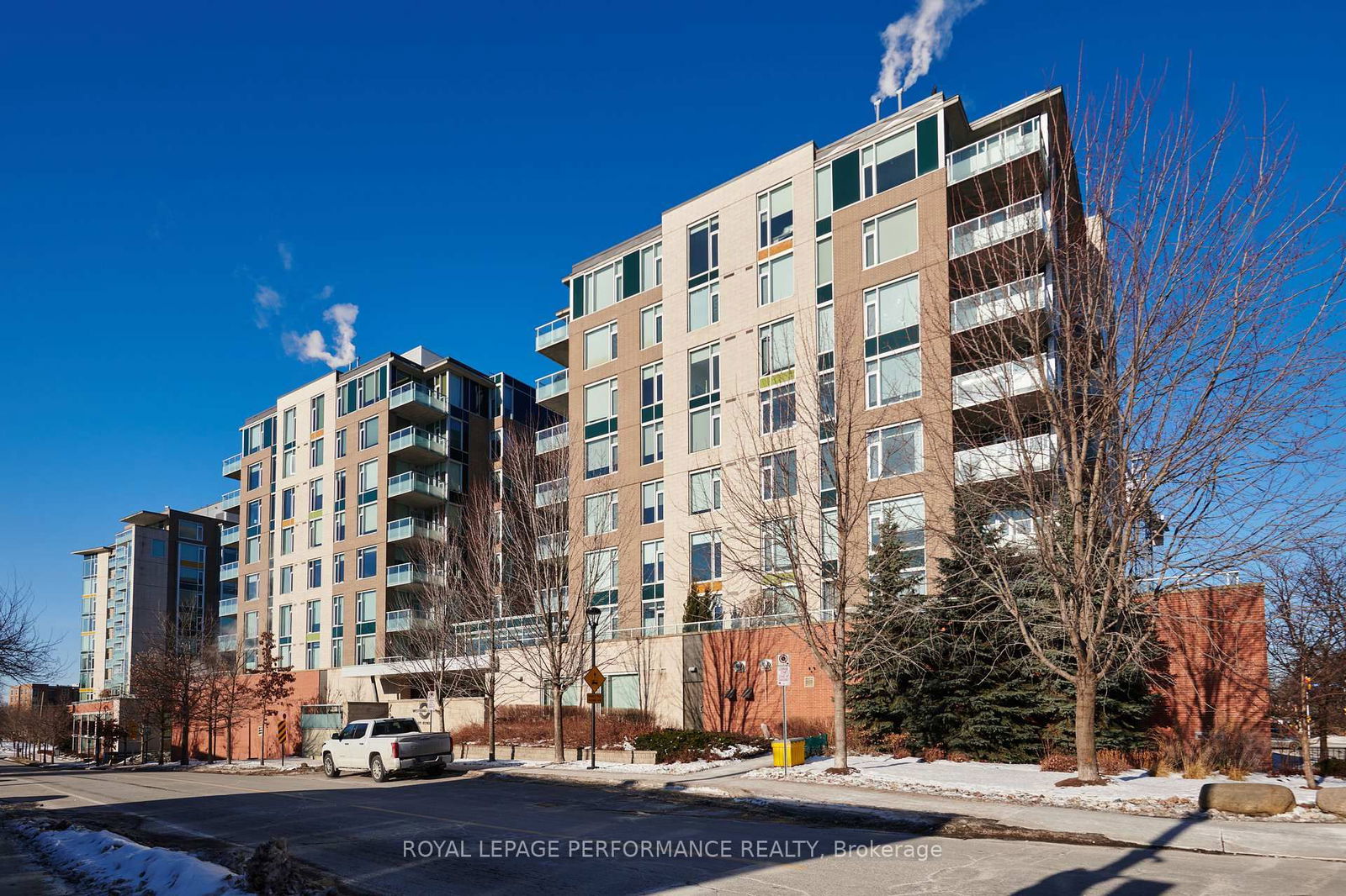 Condo sold at 610-575 BYRON Avenue, Ottawa, McKellar/Highland, K2A 1R7 - MLS: X11976340