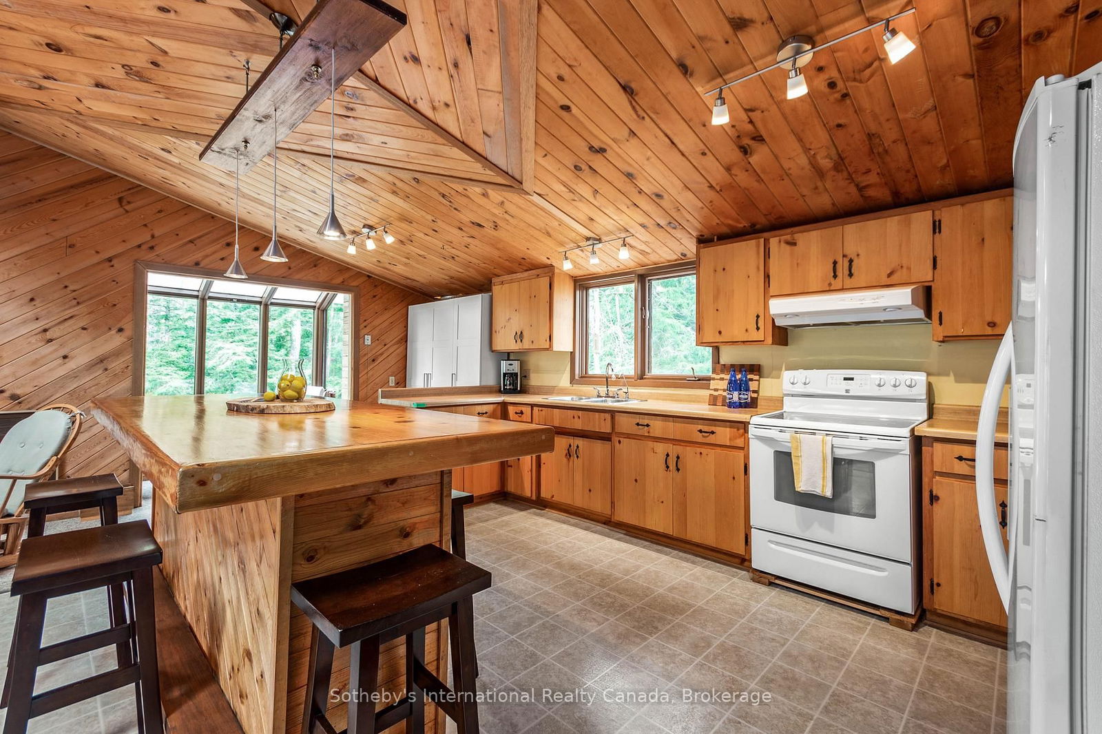 Detached House for sale at 38 SR405 SEVERN RIVER, Muskoka Lakes, Wood (Muskoka Lakes), L0K 1E0 - MLS: X11976375