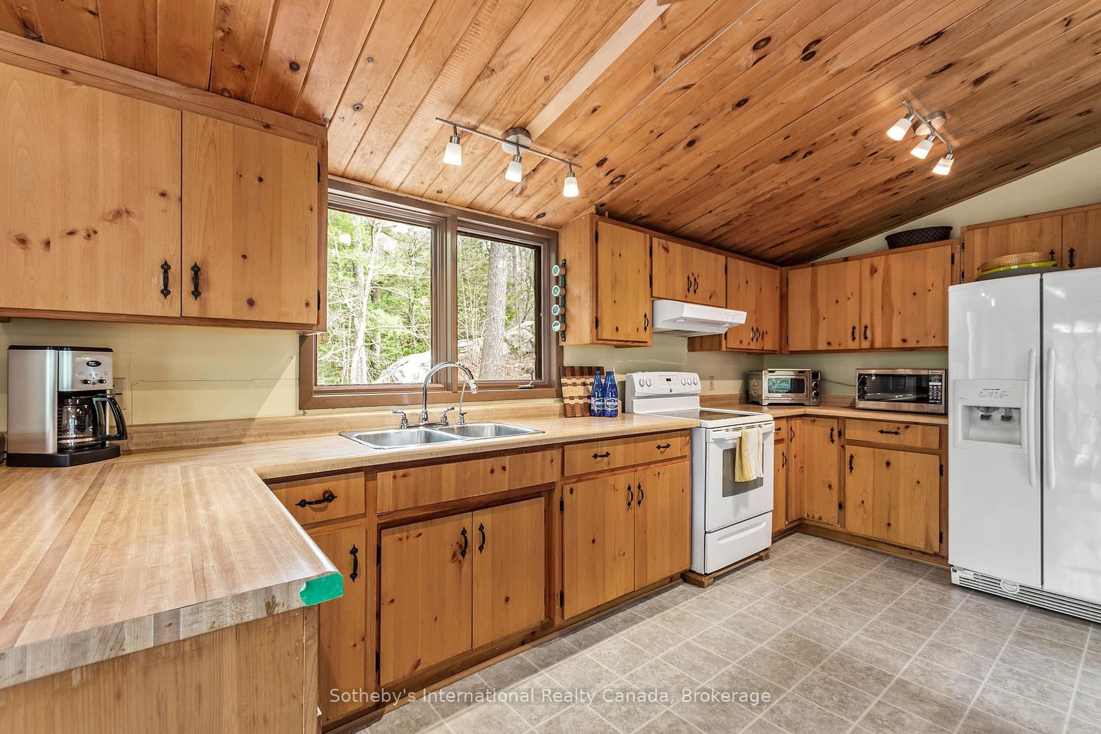 Detached House for sale at 38 SR405 SEVERN RIVER, Muskoka Lakes, Wood (Muskoka Lakes), L0K 1E0 - MLS: X11976375