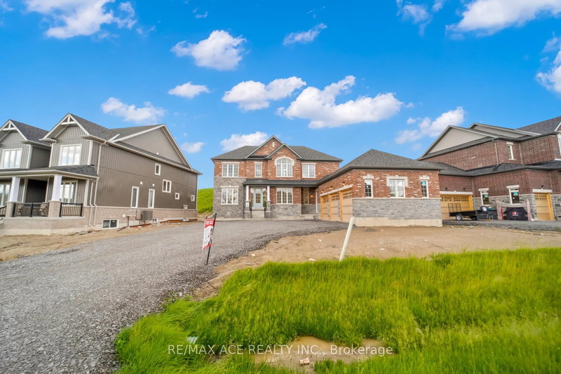 81 Golden Meadows Dr, Otonabee-South Monaghan, K9J 6Y3 | Image 2