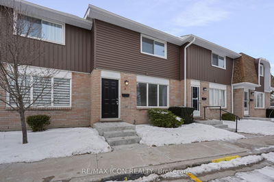 Unit 3 — 82 Finch Dr, Sarnia - Sarnia image-0-1