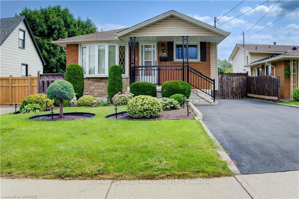 Detached House for lease at 165 Ridge Street, Hamilton, Greeningdon, L9A 2X4 - MLS: X11976542