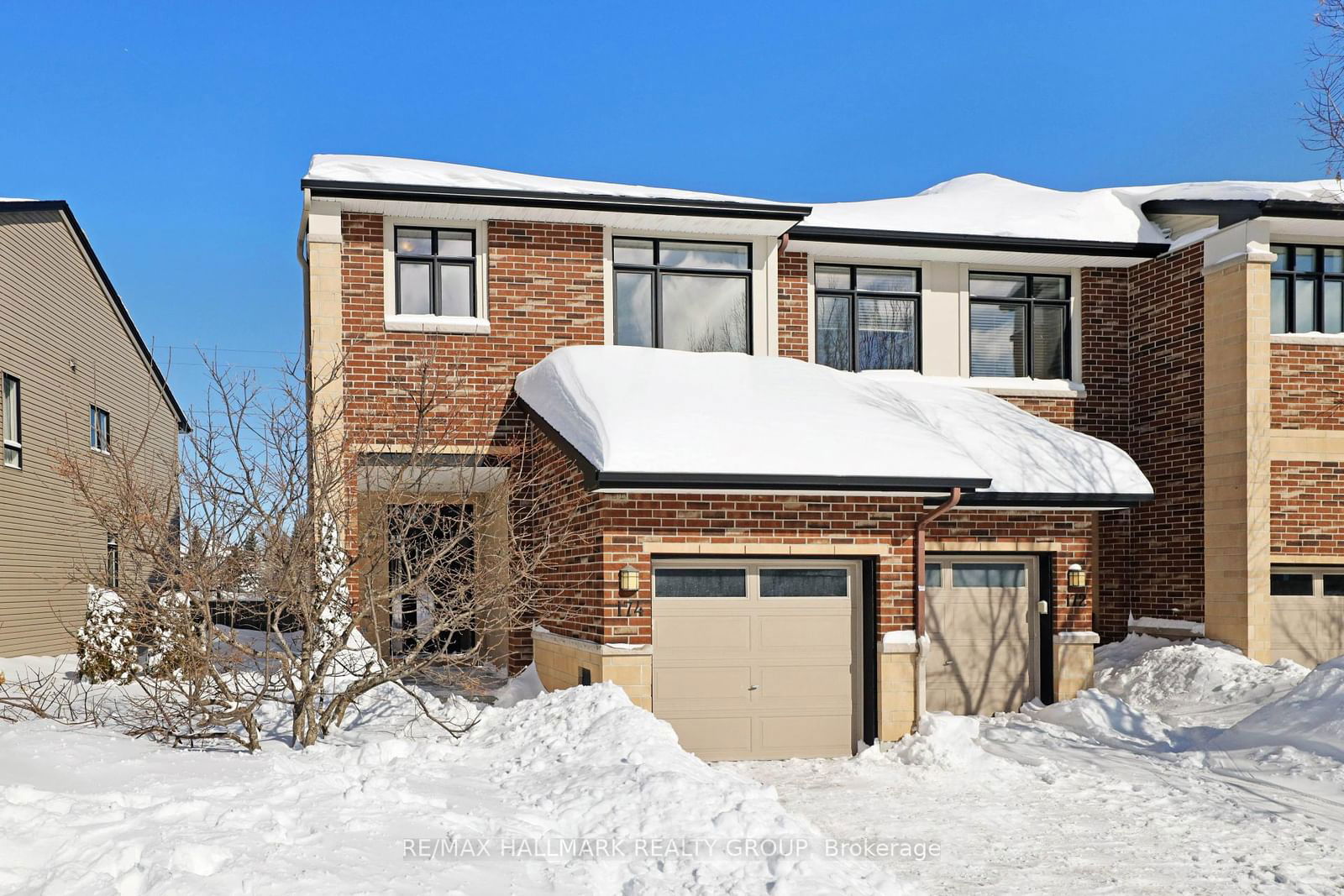 Townhouse sold at 174 Kinghaven Crescent, Kanata, 9004 - Kanata - Bridlewood, K2M 2T8 - MLS: X11976676