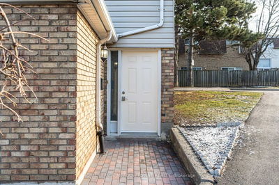 Unit 42 — 11 Harrisford St, Hamilton - Red Hill image-0-2