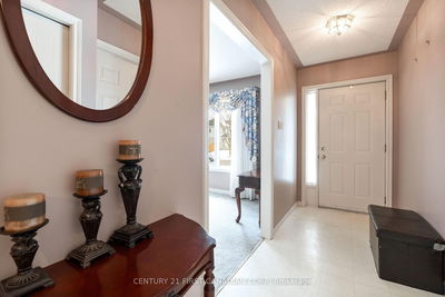 73 Bournemouth Dr, London - East I image-0-2