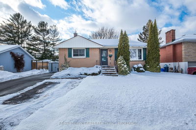 Detached House for sale at 375 Lakeview Avenue, Kingston, City SouthWest, K7M 3V9 - MLS: X11976778