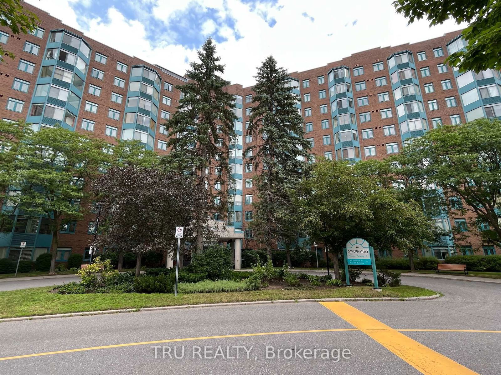 Condo leased at 718-1025 Grenon Avenue, Britannia Heights - Queensway Terrace N and Area, 6202 - Fairfield Heights, K2B 8S5 - MLS: X11977001