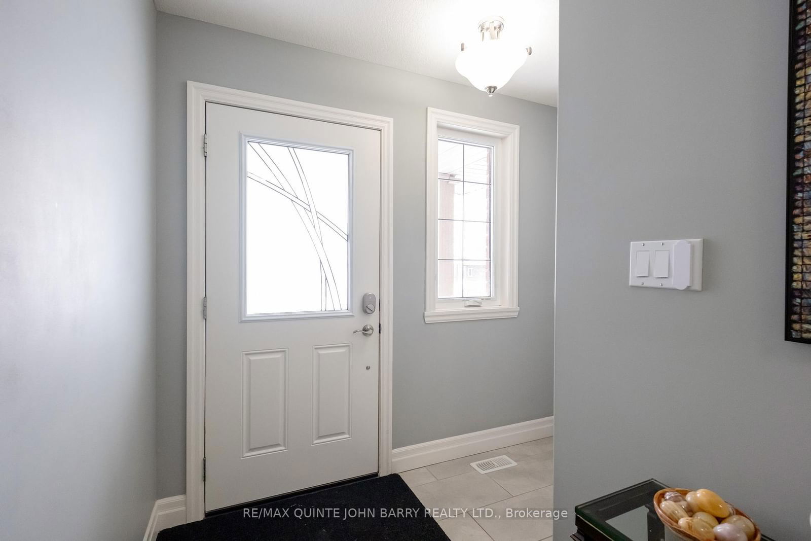 Townhouse for sale at 17 McIntosh Crescent, Quinte West, K8V 0G1 - MLS: X11977210