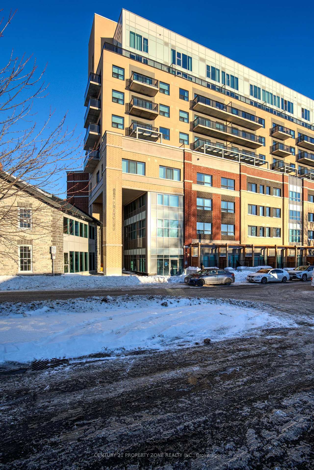 Condo for sale at 413-652 Princess Street, Kingston, Central City East, K7L 3Z9 - MLS: X11977226