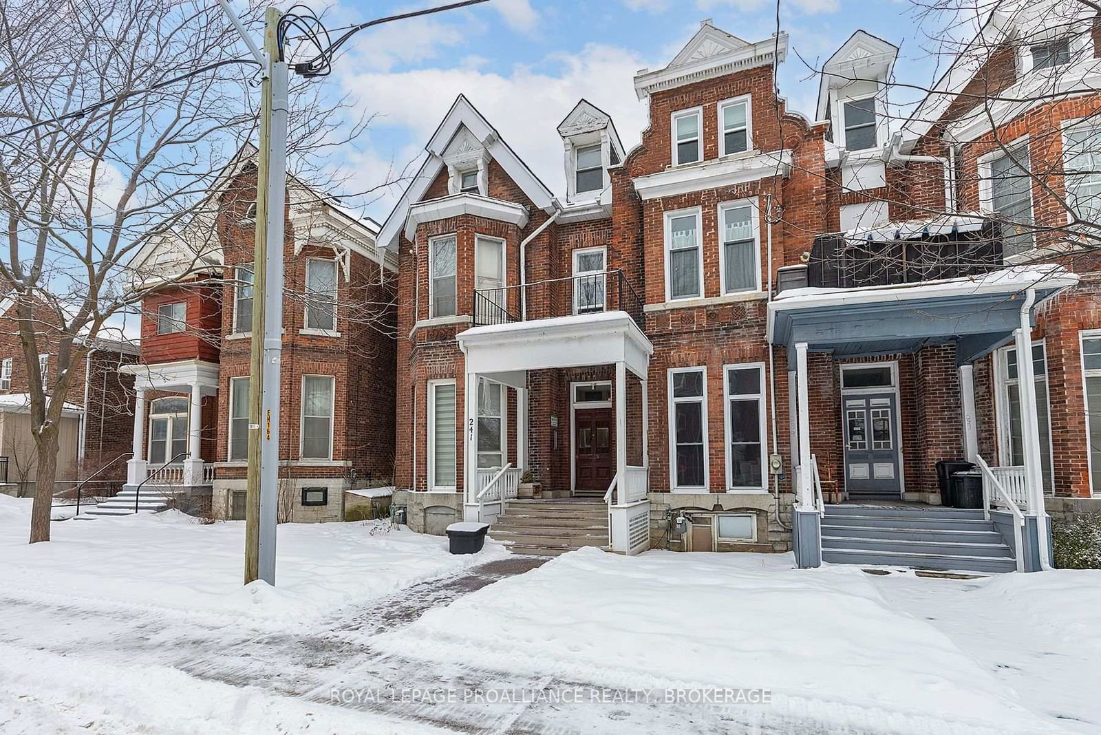 Townhouse for sale at 241 Johnson Street, Kingston, Central City East, K7L 1Y2 - MLS: X11978007