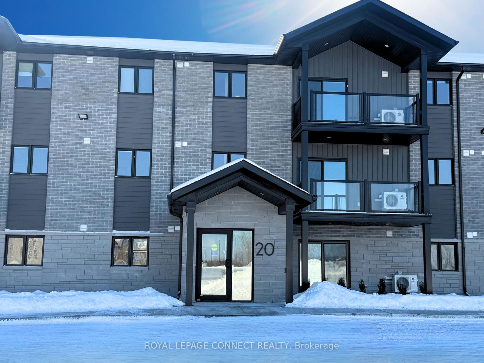 Condo for lease at 210-20 Hillside Meadow Drive, Quinte West, K9V 0J7 - MLS: X11978021