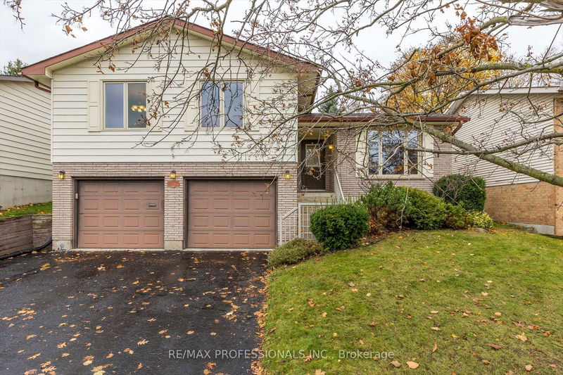 2219 Woodglade Blvd, Peterborough - Monaghan image-0-0