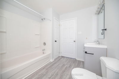 601 River Rd, Pembroke - Pembroke image-0-3