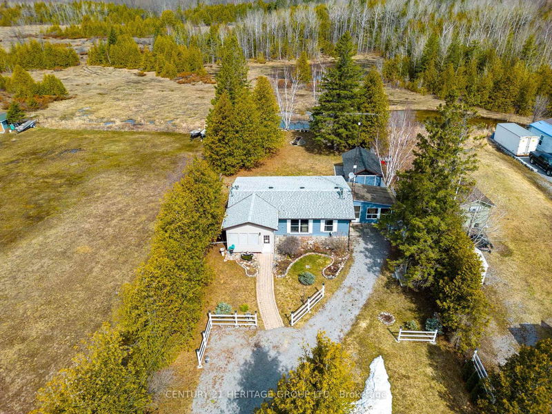 220 Mcguire Beach Rd, Kawartha Lakes - Rural Carden image-0-0