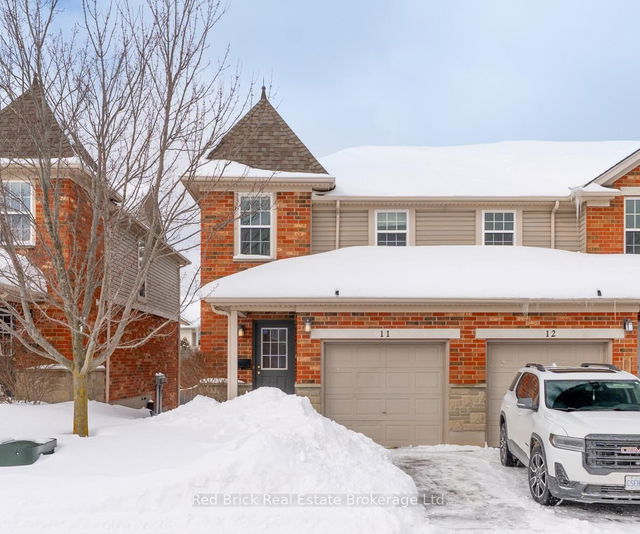11 - 124 Gosling Gardens