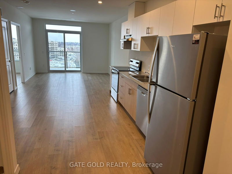 home for lease on 715c-191 Elmira Road S