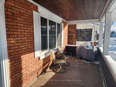 238 King St, North Bay - Central image-0-2