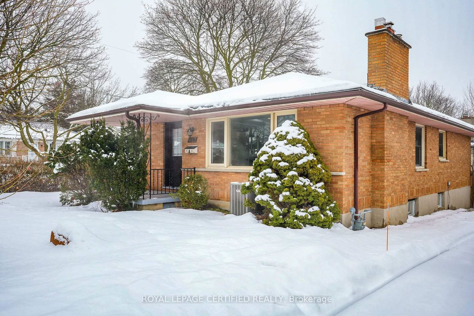 Detached House for sale at 637 Ross Street, London, East C, N5Y 3V8 - MLS: X11979378