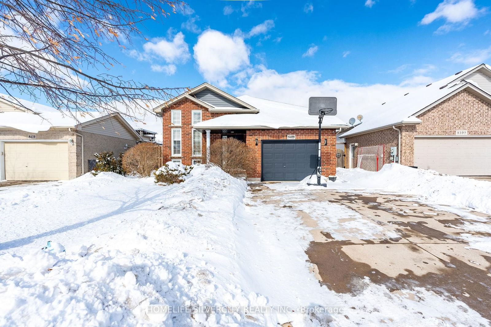 Building at 8409 Greenfield Crescent, Niagara Falls, Forestview