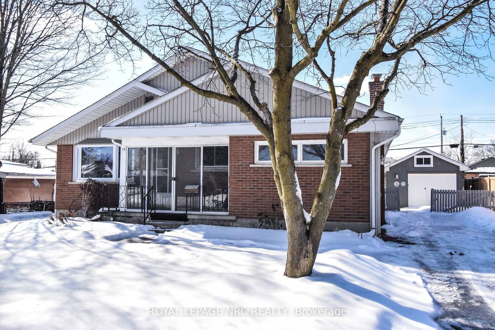 Detached House for sale at 13 Westmount Crescent, Welland, 769 - Prince Charles, L3C 2S5 - MLS: X11979672