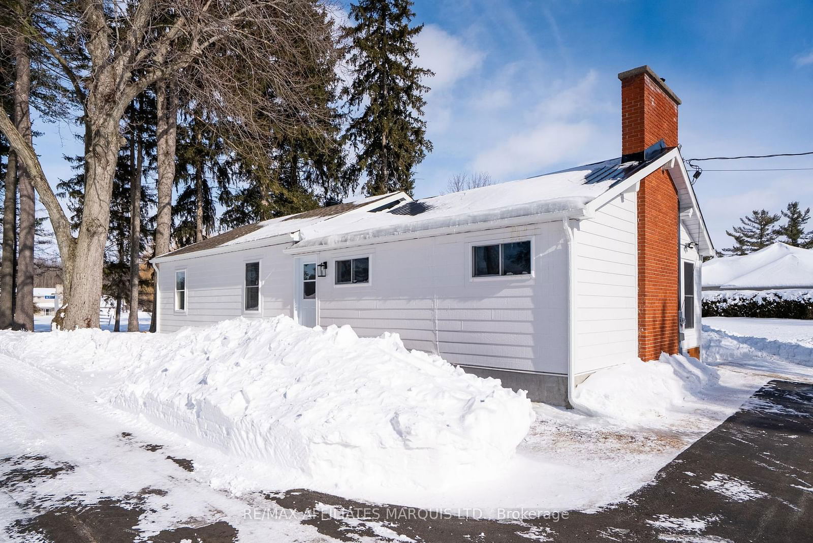 Detached House sold at 6397 Le Domaine Road, South Glengarry, South Glengarry (Charlottenburgh) Twp, K0C 2E0 - MLS: X11979713