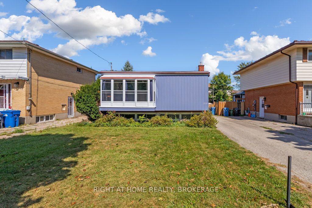 Building at 231 Alma Street, Guelph, Onward Willow