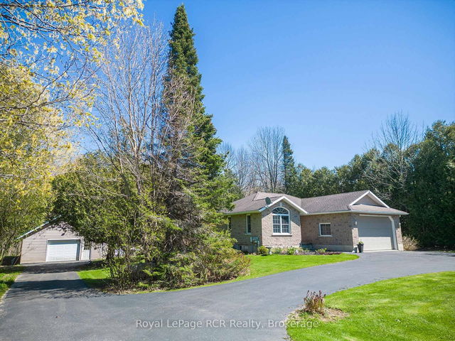 318783 1 Grey Road