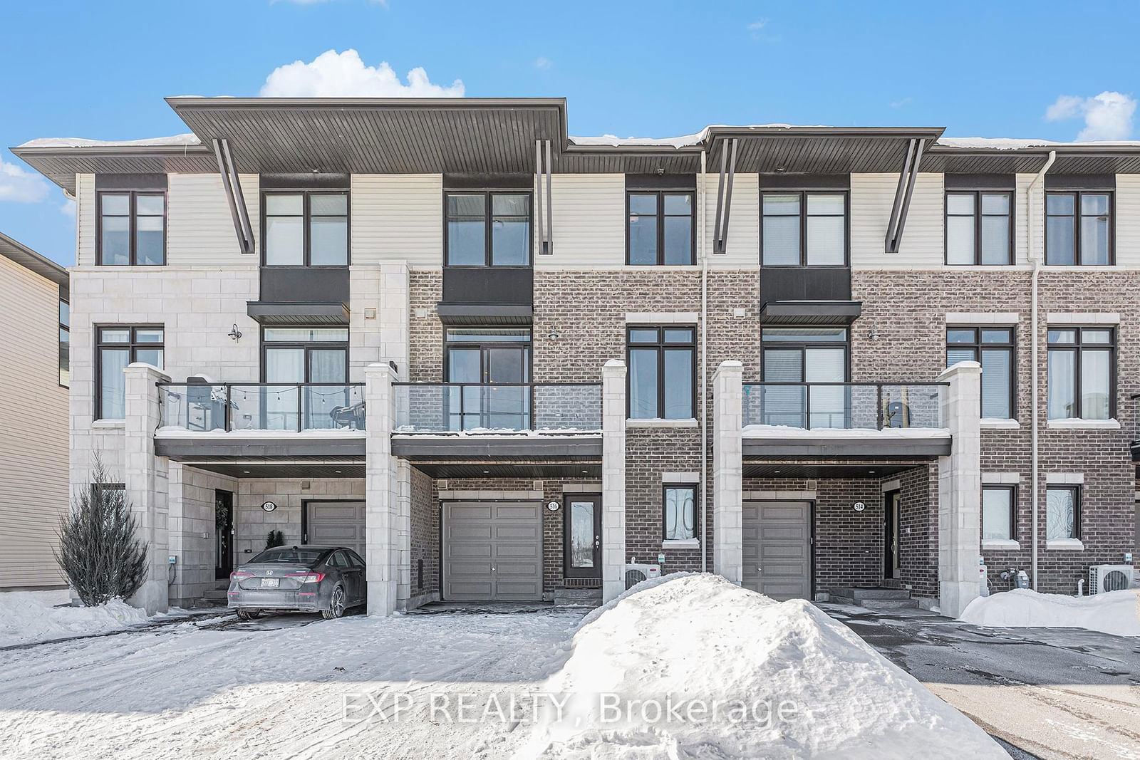 Townhouse for sale at 516 Labrador Crescent, Blossom Park - Airport and Area, 2605 - Blossom Park/Kemp Park/Findlay Creek, K1T 0R4 - MLS: X11979829