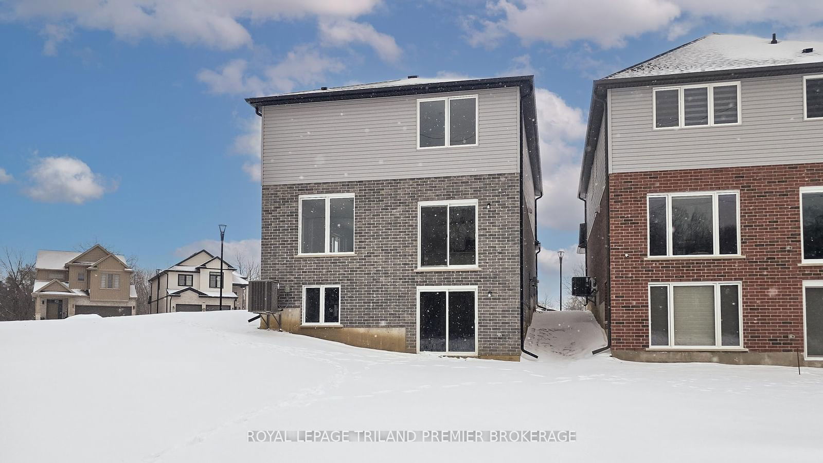 Detached House for sale at 2683 BOBOLINK Lane, London, South U, N6M 0J9 - MLS: X11979863