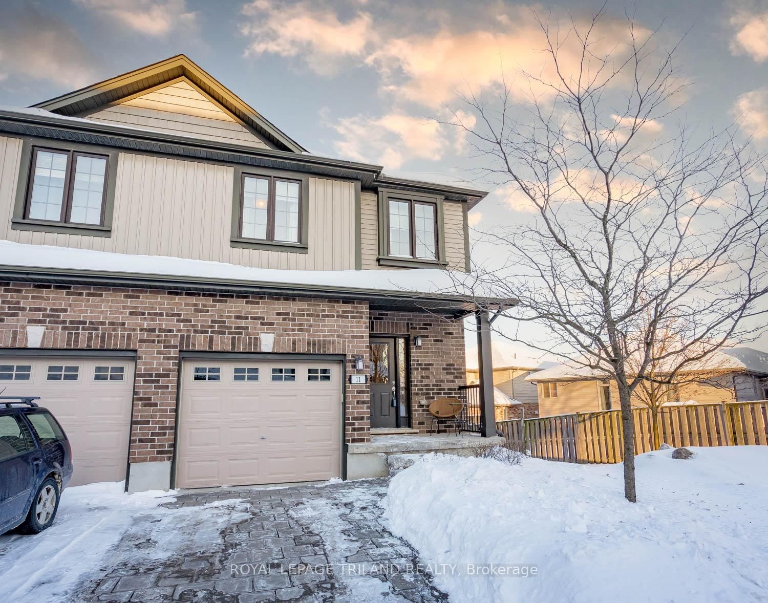 Townhouse for sale at 11-1030 Oakcrossing Gate, London, North M, N6H 0H1 - MLS: X11979935