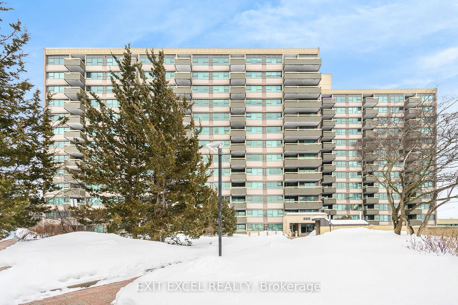 Condo for sale at 312-555 Brittany Drive, Manor Park - Cardinal Glen and Area, 3103 - Viscount Alexander Park, K1K 4C5 - MLS: X11979959