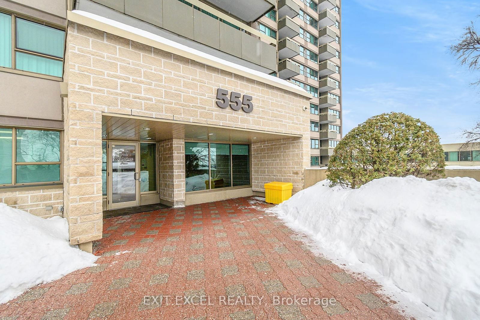 Condo for sale at 312-555 Brittany Drive, Manor Park - Cardinal Glen and Area, 3103 - Viscount Alexander Park, K1K 4C5 - MLS: X11979959