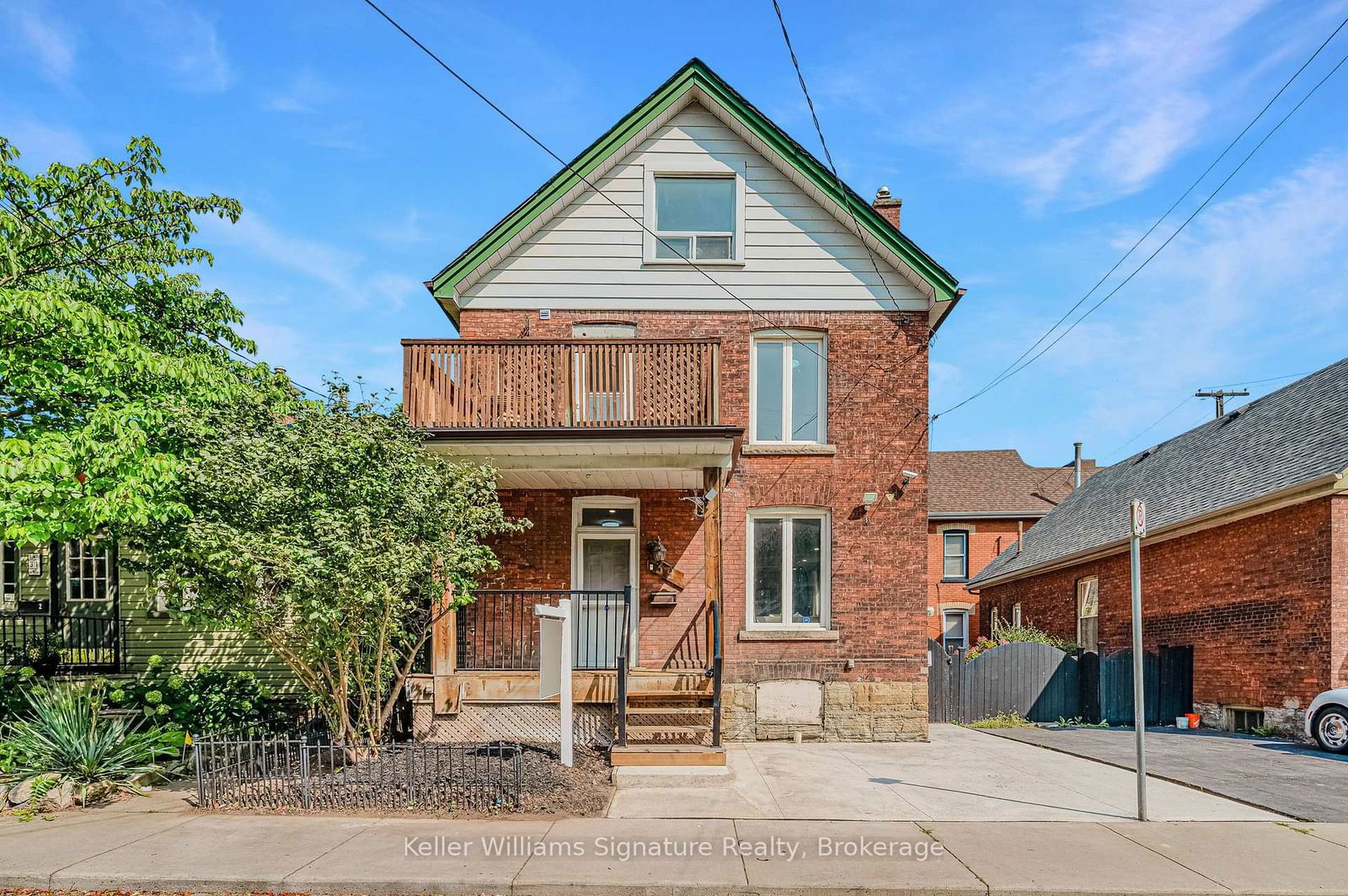 Building at 39 Alanson Street, Hamilton, Stinson