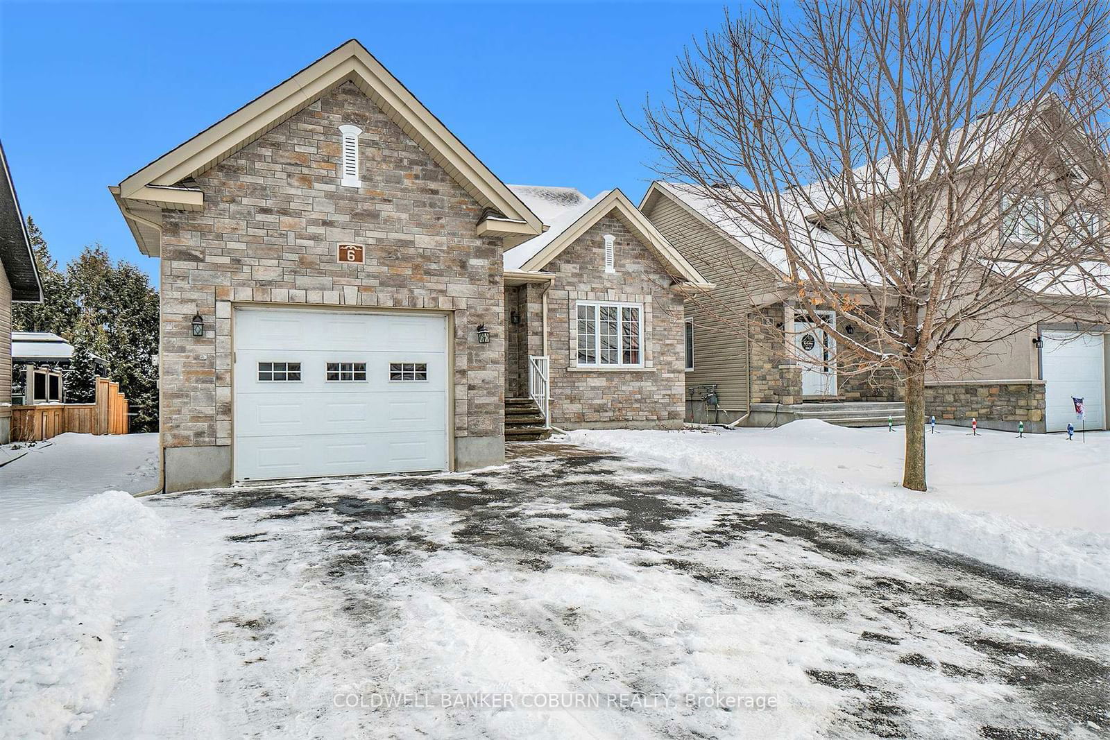 Detached House for sale at 6 Provost Street, North Stormont, 711 - North Stormont (Finch) Twp, K0A 1R0 - MLS: X11980425