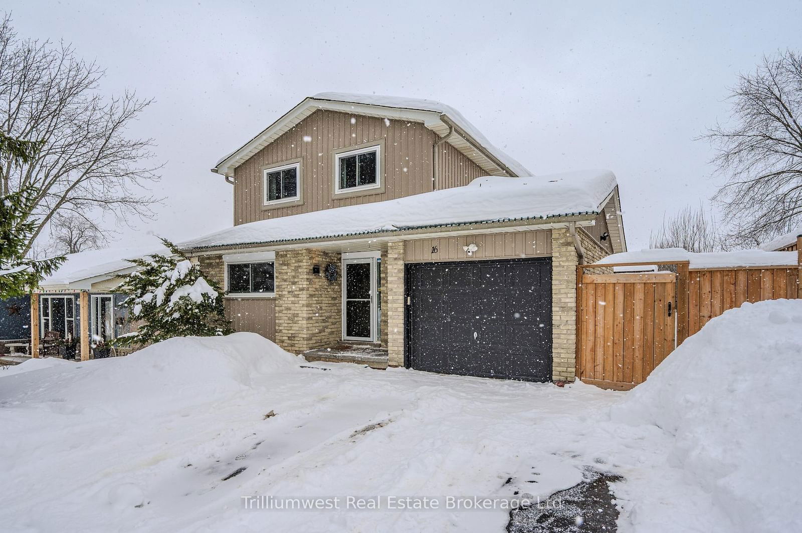 Detached House sold at 16 Woodridge Drive, Guelph, Parkwood Gardens, N1H 7E3 - MLS: X11980429