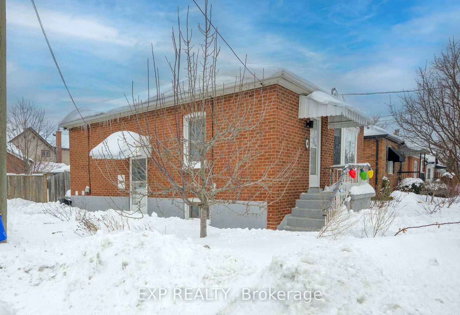 Detached House for sale at 114 East 11th Street, Hamilton, Inch Park, L9A 3T4 - MLS: X11980498